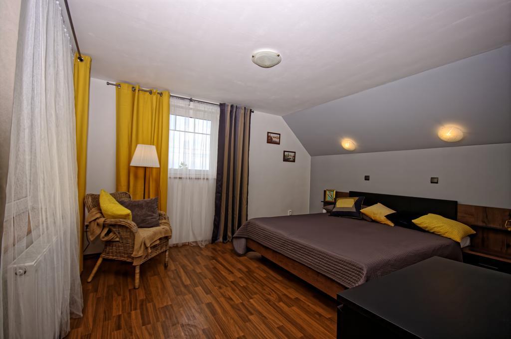Cozy Gardens Apartments In Prag Exteriör bild